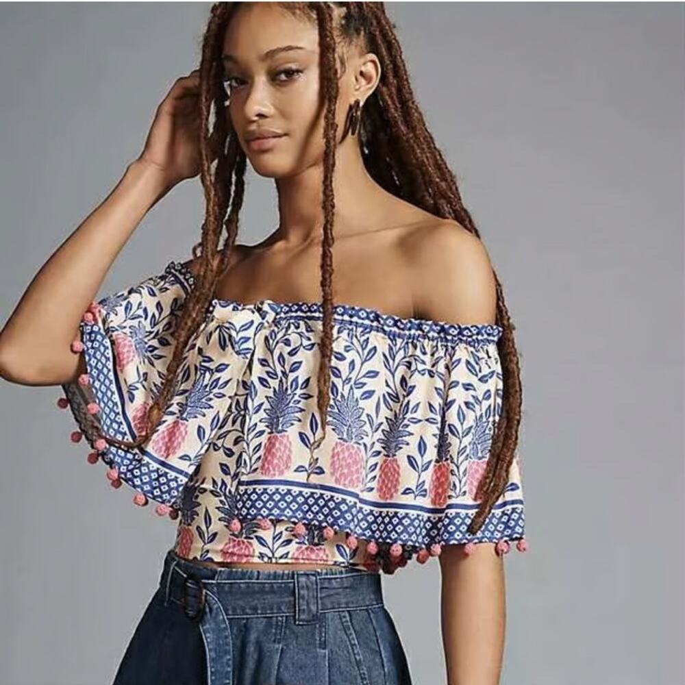 FARM RIO Off The Shoulder Ruffle Blouse Size Large Blue and Pink With Pompoms
